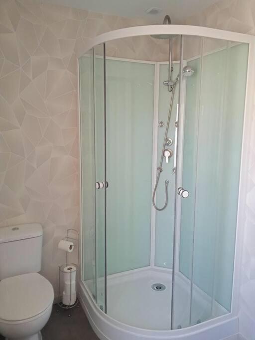 Maison Pour 2 A 4 Personnes Brassac-les-Mines Bagian luar foto